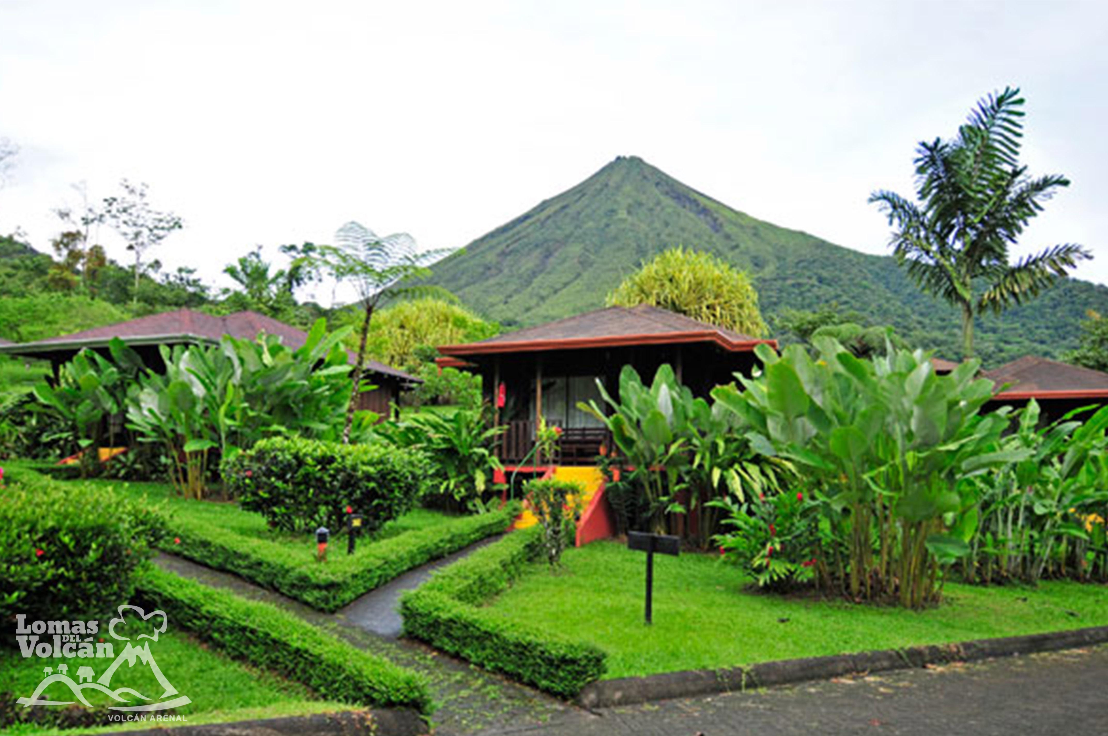 Hotel Lomas Del Volcan La Fortuna Bagian luar foto