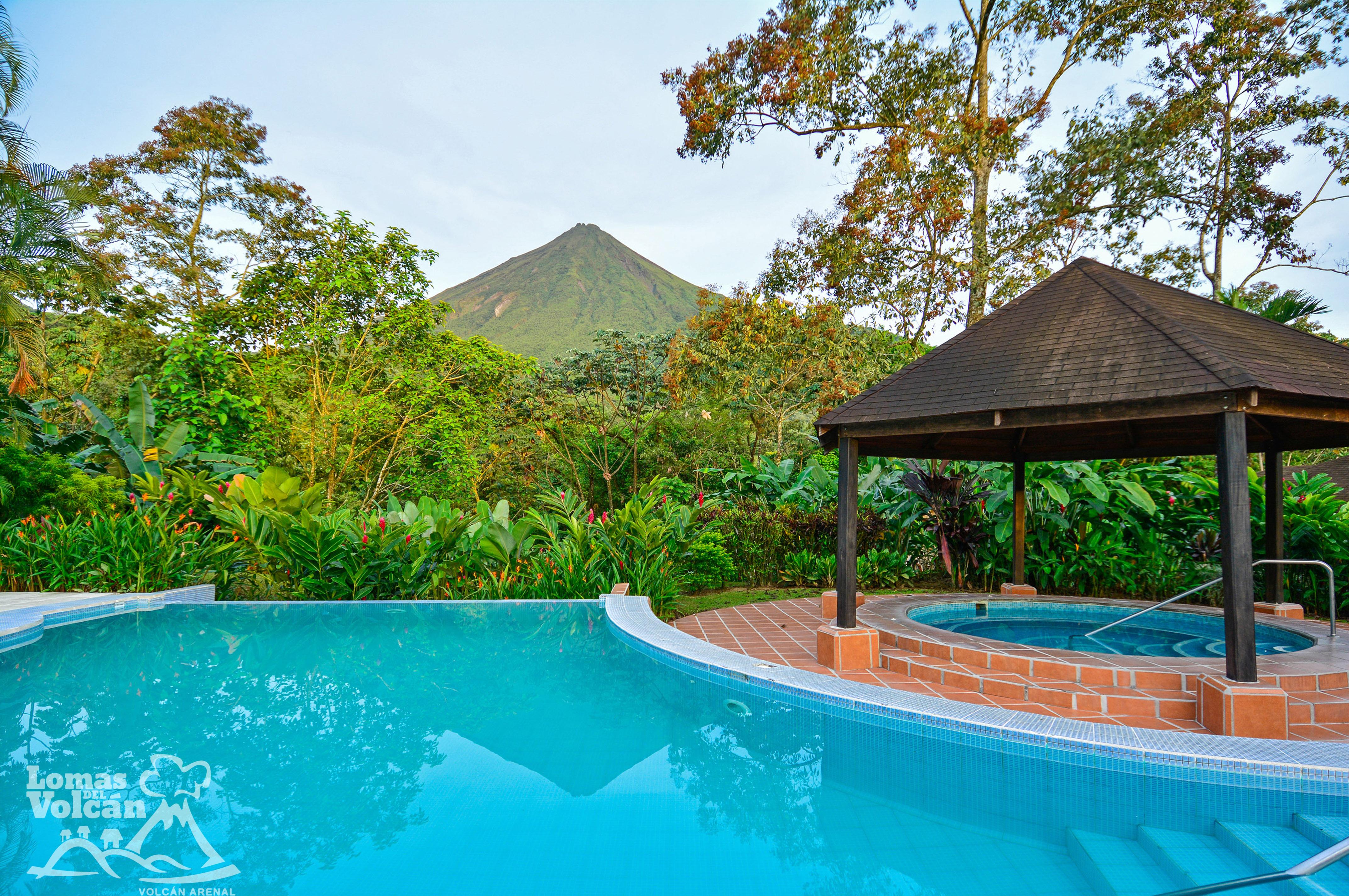 Hotel Lomas Del Volcan La Fortuna Bagian luar foto