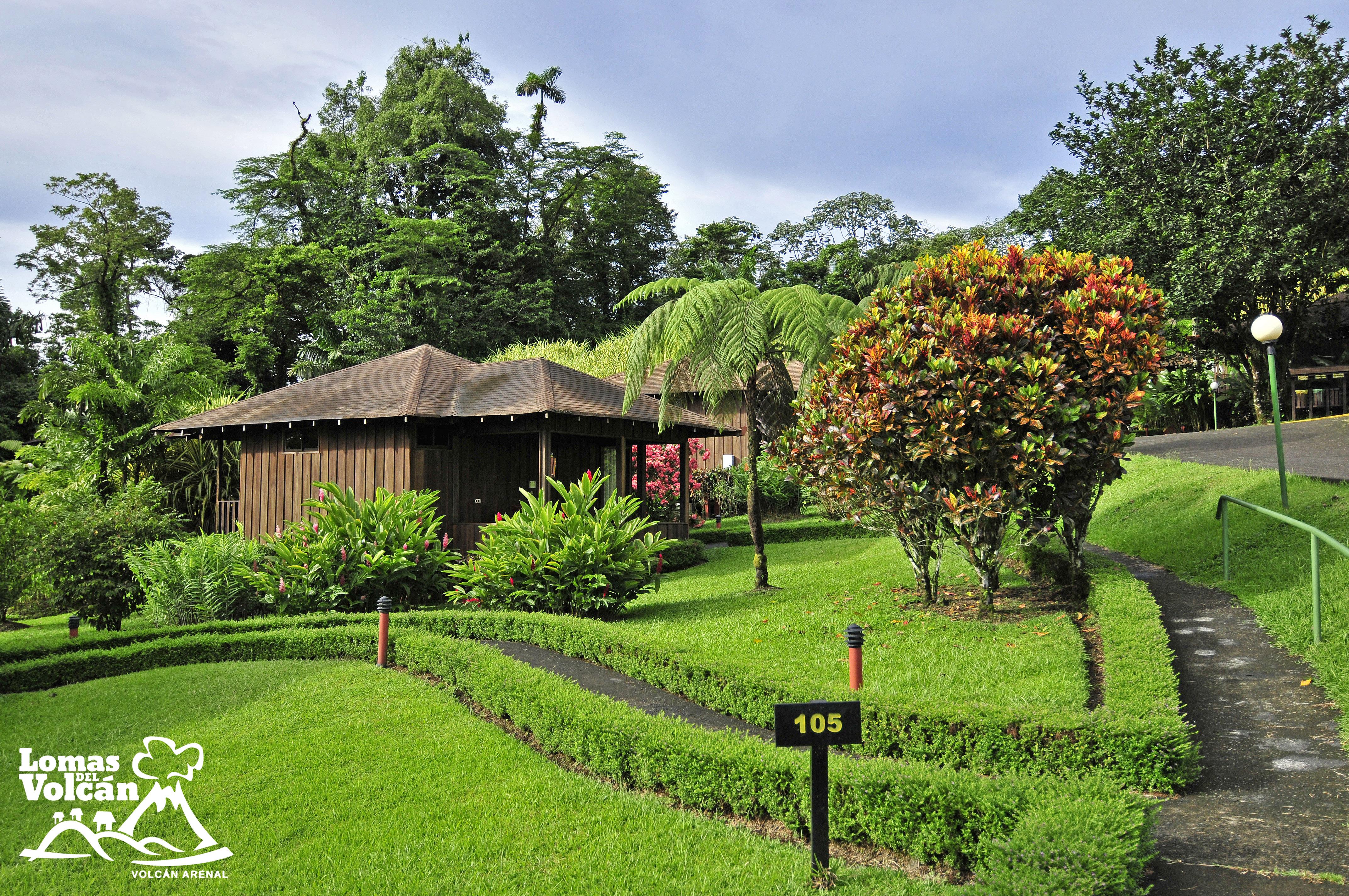 Hotel Lomas Del Volcan La Fortuna Bagian luar foto