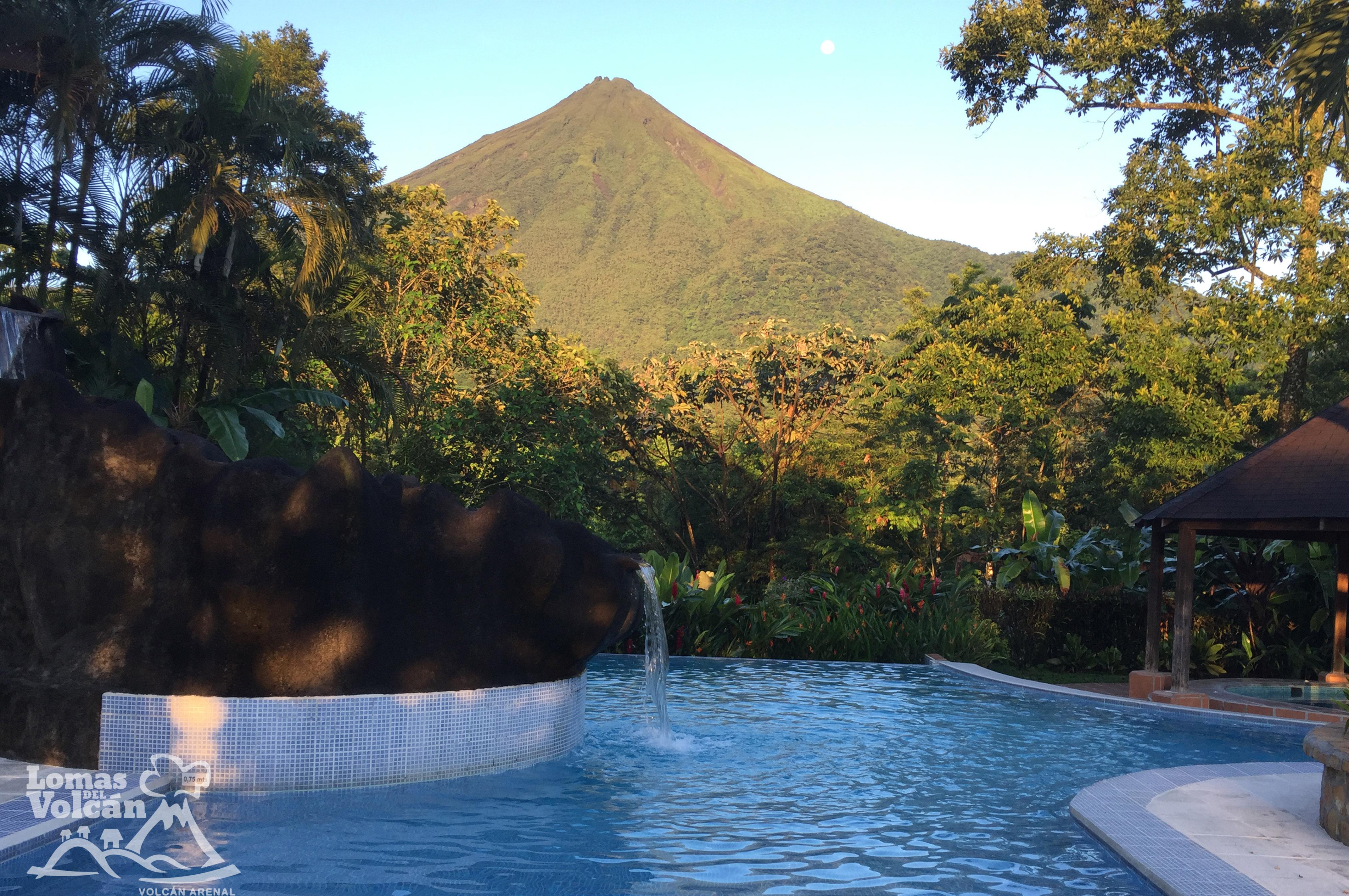 Hotel Lomas Del Volcan La Fortuna Bagian luar foto