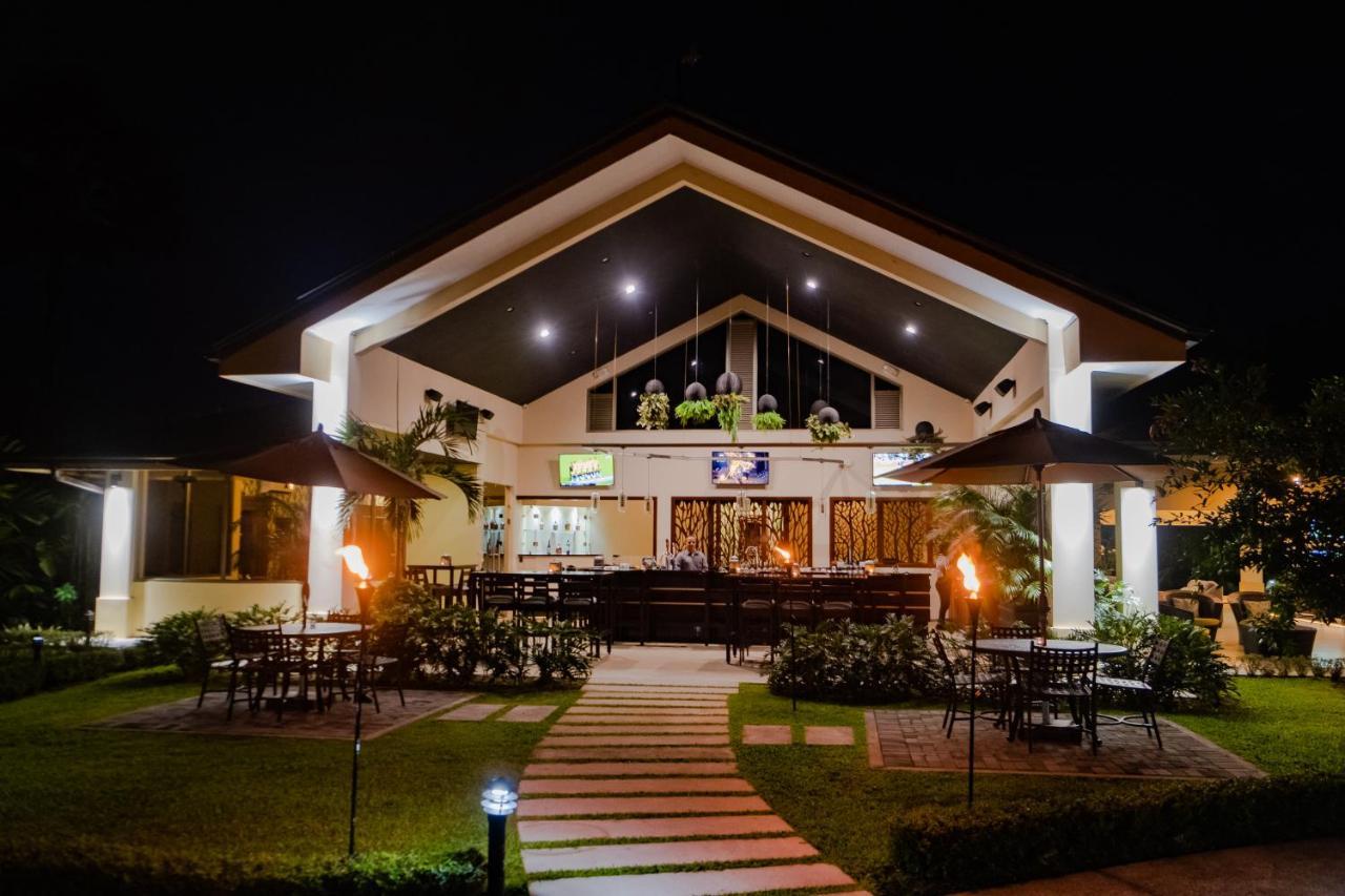 Hotel Lomas Del Volcan La Fortuna Bagian luar foto