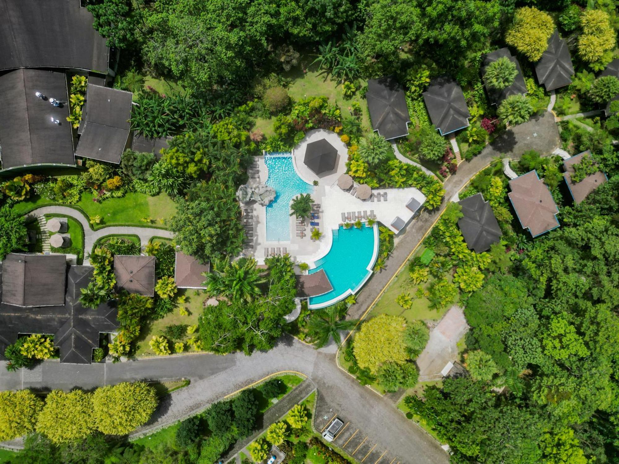 Hotel Lomas Del Volcan La Fortuna Bagian luar foto